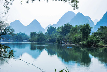 为什么京东、途虎上的轮胎比实体店便宜那么多-